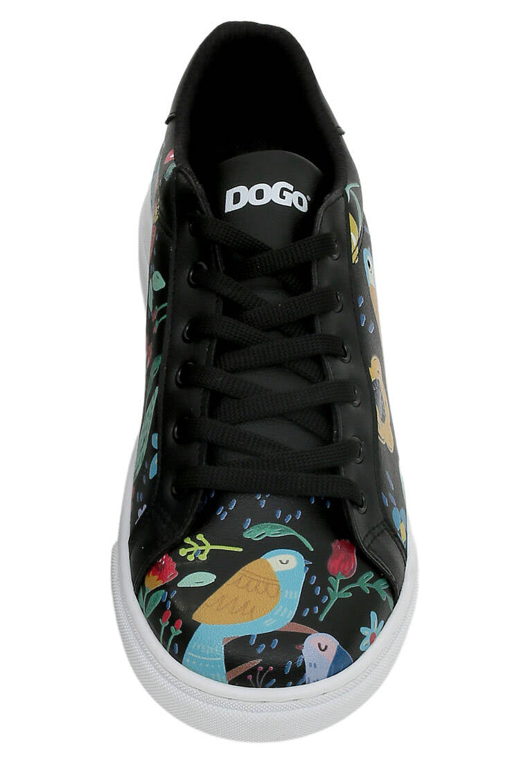 Black fashion sneakers