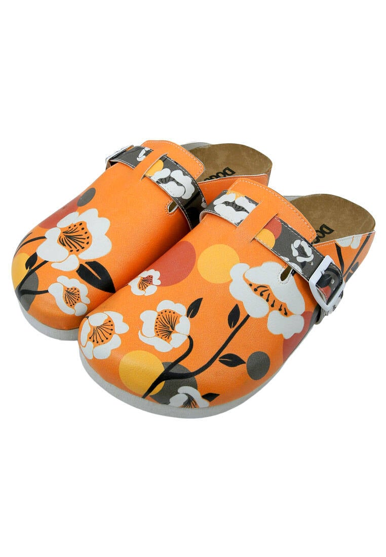 Women’s yellow shoes